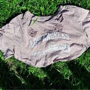 10 listings for $10 🛍️ Distressed Los Angeles Santa Monica Pier Crop Top T-Shirt